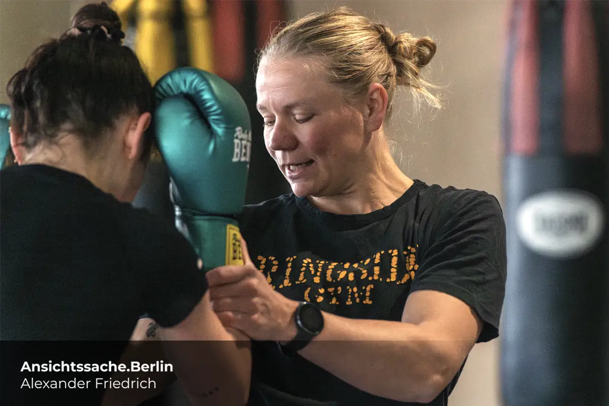 Caroline Abe im Muay Thai Training